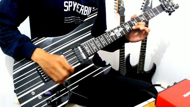 AVENGED SEVENFOLD - SO FAR AWAY SOLO SUSTAINIAC | SYNYSTER GATES CUSTOM S ORI смотреть онлайн