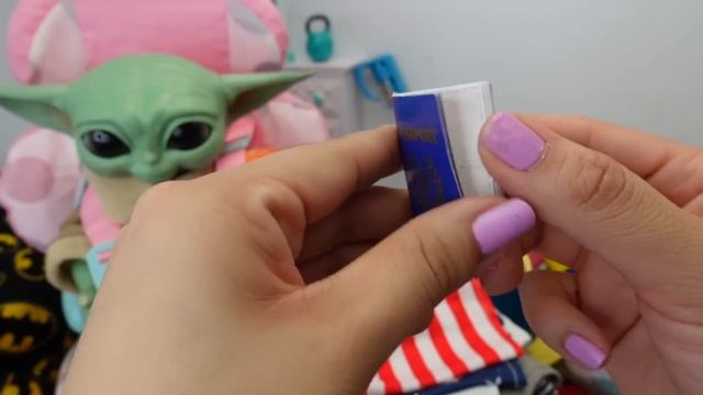 Baby Yoda Packing Suitcase for Vacation ✈️ смотреть онлайн