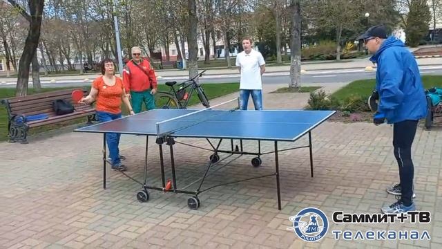 23 апреля, во Всемирный день настольного тенниса в сквере в центре Полоцка провели уроки игры. смотреть онлайн