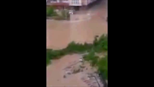 Удар по Турции Такой Турцию вы не видели Сильнейшее наводнение снесло даже большой дом Архави Артви смотреть онлайн