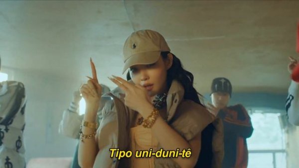 CHUNG HA - EENIE MEENIE (ft. HONGJOONG do ATEEZ) (Tradução) [Clipe Oficial]