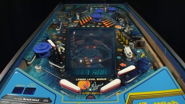 Black Hole Pinball Tips смотреть онлайн