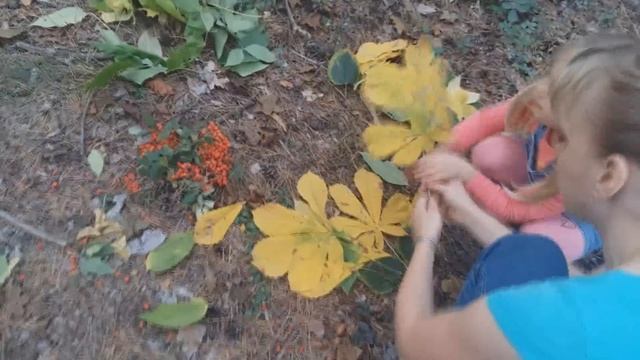 Во что поиграть с ребенком на природе. Играем в лесу! Опухший глаз не помеха;)))) смотреть онлайн