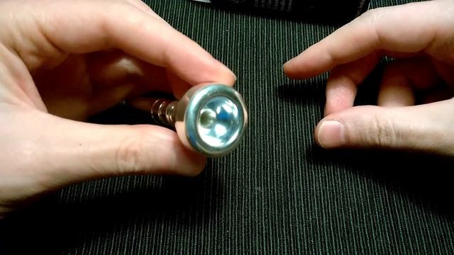 Bach Trumpet Mouthpiece 3C смотреть онлайн
