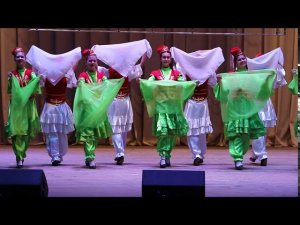 Татарский народный танец "Игра с платком"