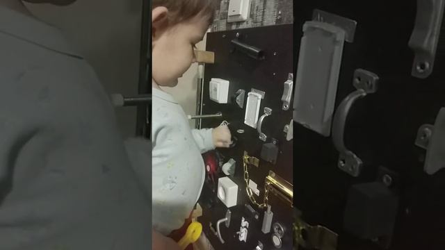 Чиним бизиборд и не только. Развивающие игры смотреть онлайн