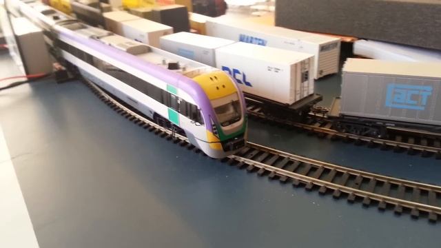 Review of the Southern Rail Models V/Line V/Locity DMU смотреть онлайн