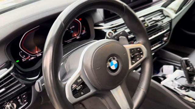 BMW 520d xDrive, 2020, 184000 km. смотреть онлайн