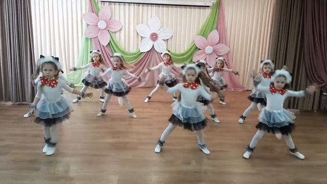 Танец кошки смотреть онлайн