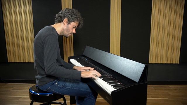 Roland F701/RP701 - Tremolo Eletric Piano (DEMO) смотреть онлайн