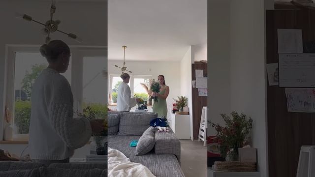 Telling my best friend I’m pregnant ?#babynumber2 #pregnancyannoucement #pregnant #babybauch #vlog смотреть онлайн