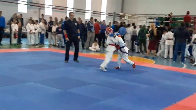 В ФОК Узловая-Арена турнир по карате и боевое самбо памяти Андрея Челнокова. смотреть онлайн