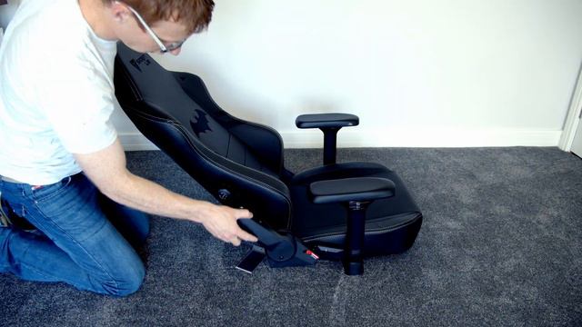 SECRETLAB TITAN 2020 Dark Knight Edition - Unboxing & Build смотреть онлайн