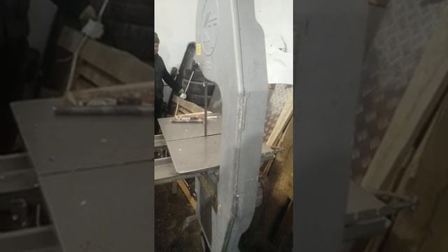 Пила для мяса КТ 400 с не родным мотором , время остановки без ручного тормоза