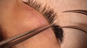 Коррекция ресниц 2 D объём