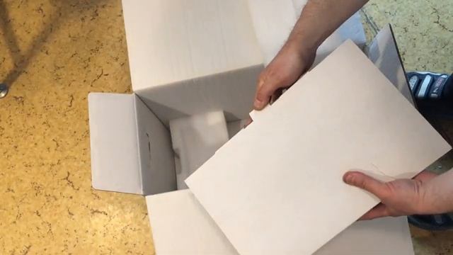 JBL Boombox распаковка, первый взгляд смотреть онлайн