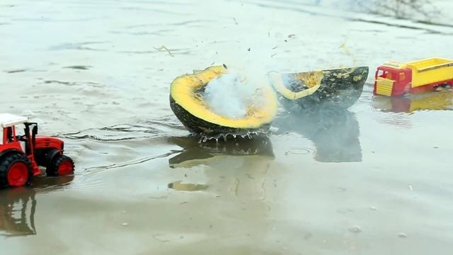 Взрываем тыкву петардой на плотине смотреть онлайн