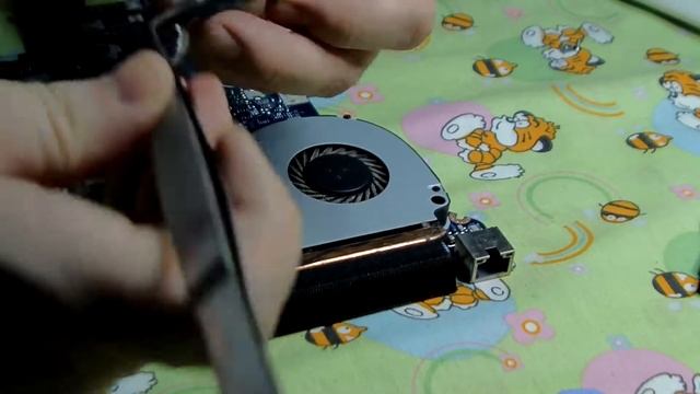 Ноутбук Acer. Перегрев. Чистка от пыли смотреть онлайн