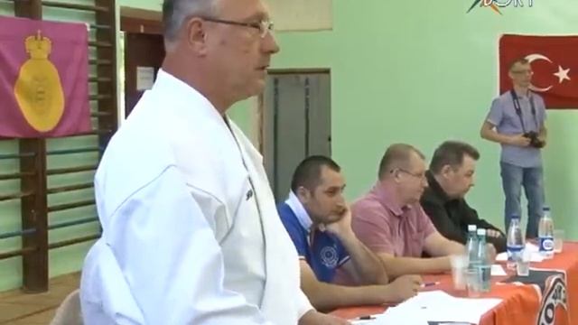Юные каратисты предстали перед мастерами единоборства смотреть онлайн