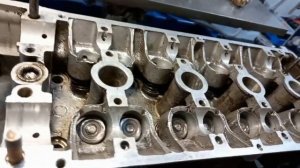 Постель распредвала требует ремонта? как проверить что вал болтается?