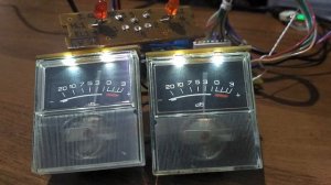 Стрелочный индикатор уровня сигнала М68501 на  к157да1 и пик индикаторе к157хп1