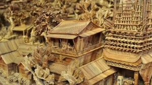 Невероятная работа китайского мастера резьбы по дереву.