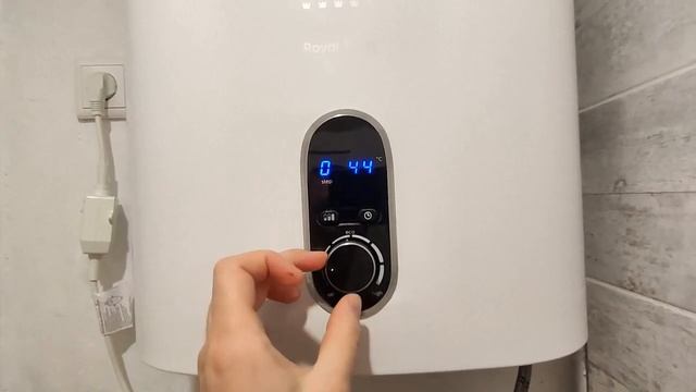Распаковка — Накопительный водонагреватель Electrolux EWH 30 Royal Flash смотреть онлайн