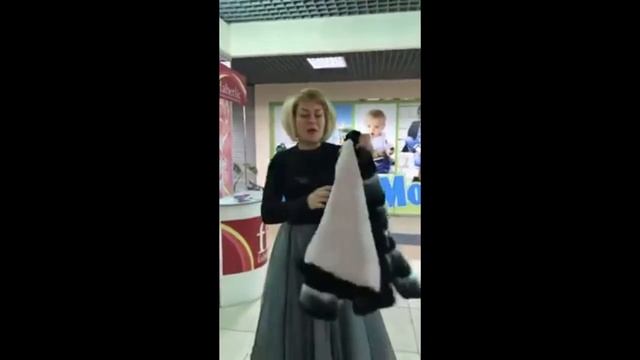 Фаберлик by Valentin Yudasckin- туфли, юбка из сетки и полушубок "шиншилла" смотреть онлайн