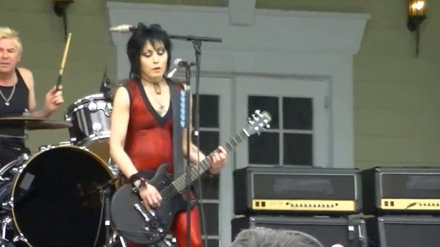 Joan Jett & The Blackhearts ~ Bad Reputation Live! смотреть онлайн