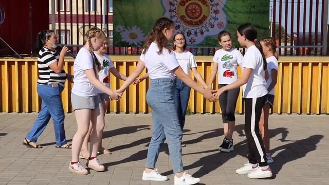Фестиваль традиционных игр народов Татарстана "Әйлән-бәйлән" («Праздничный круг») смотреть онлайн
