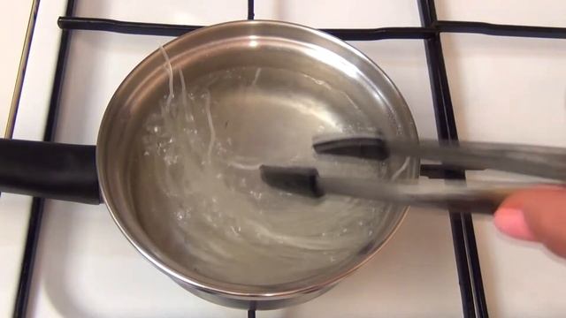 Креветки "фри" с рисовой лапшой - Готовим вкусно и красиво смотреть онлайн