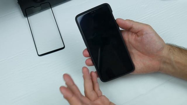 Чехлы и стекло на OnePlus 6 смотреть онлайн