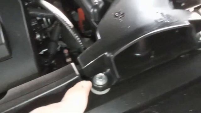 Mitsubishi Eclipse Cross Battery Location смотреть онлайн