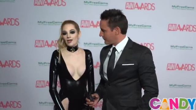 Max Hardcore & Ivy Jones on the 2018 AVN Red Carpet смотреть онлайн