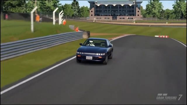 Gran Turismo 7 - Silvia K's (S13) - Brands Hatch смотреть онлайн