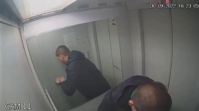 Голодный курьер в такси Казани. смотреть онлайн