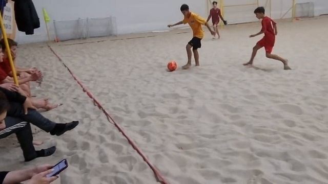 Первенство СПБ по пляжному футболу. Выборжанин (к) - СШОР Кировского р-на 7-3
