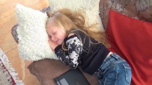 АРИНА получила ДВОЙКУ в ШКОЛЕ / Двойка в Школе из за LIKEE / Видео для детей