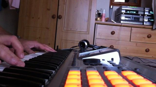 Polymoog Vox Humana on Roland Fantom X7 смотреть онлайн