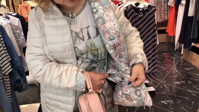 Как одеваться в элегантном возрасте Примерки Аутфиты Образы летнего дня Что модно Шопинг Обзор RABE смотреть онлайн