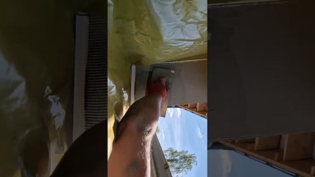 Монтаж отлива.#стройка #фасад #утепление #отлив #армирование #facade #construction #work