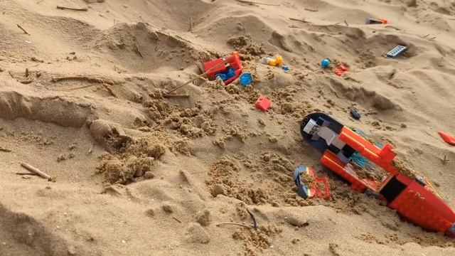 Lego Plane CRASHES IN FIRE смотреть онлайн