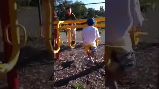 The Ball Buster!!!!! смотреть онлайн
