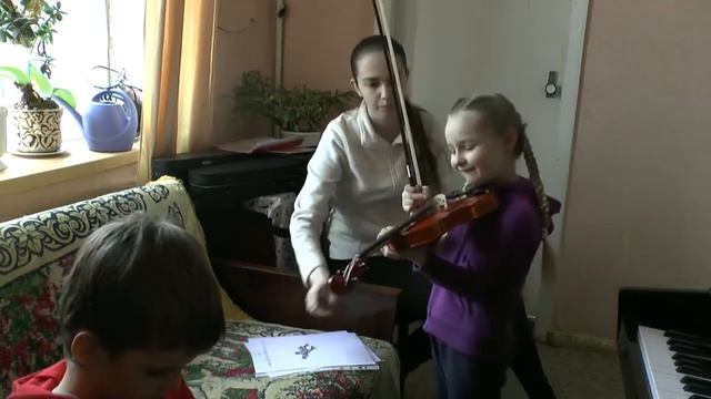Преподаватель, репетитор по скрипке и фортепиано смотреть онлайн