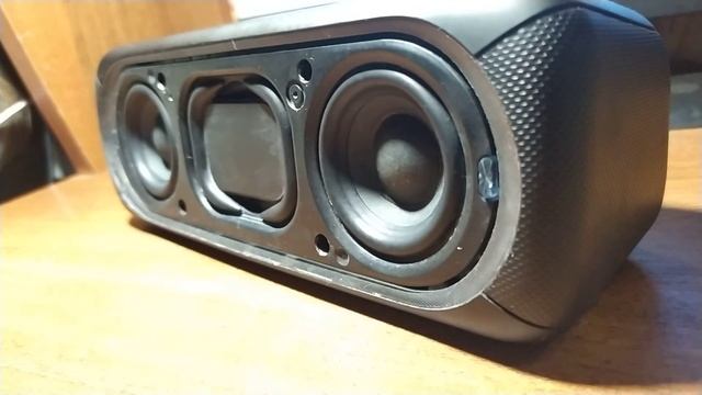 Новый мерин - Sony srs xb 30. Микрофон редмика ушел в перегруз.. смотреть онлайн
