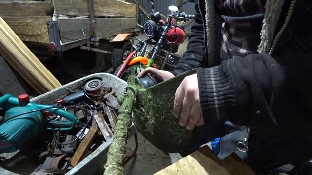 Обслуживание редуктора триммера Makita UR3502 смотреть онлайн