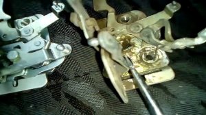 Заклинил замок двери ваз 2109