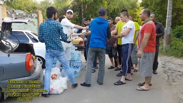 Таджики Рамадан в Московский область.. смотреть онлайн