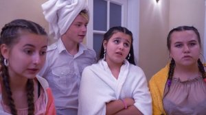 НОЧНАЯ ДИСКОТЕКА В БАССЕЙНЕ В ОДЕЖДЕ? ЛАГЕРЬ ОТРЫВАЕТСЯ ПО ПОЛНОЙ!!!