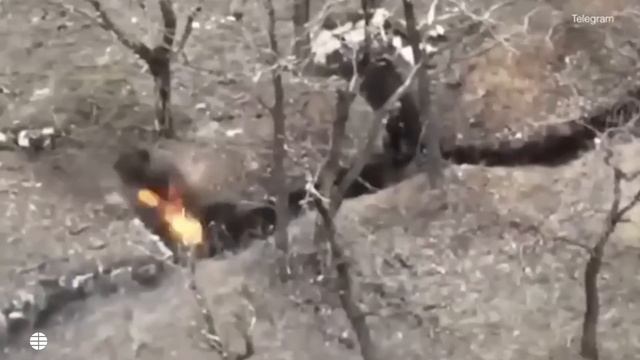 La impactante resistencia de un soldado ucraniano, rodeado de prorrusos y explosiones смотреть онлайн